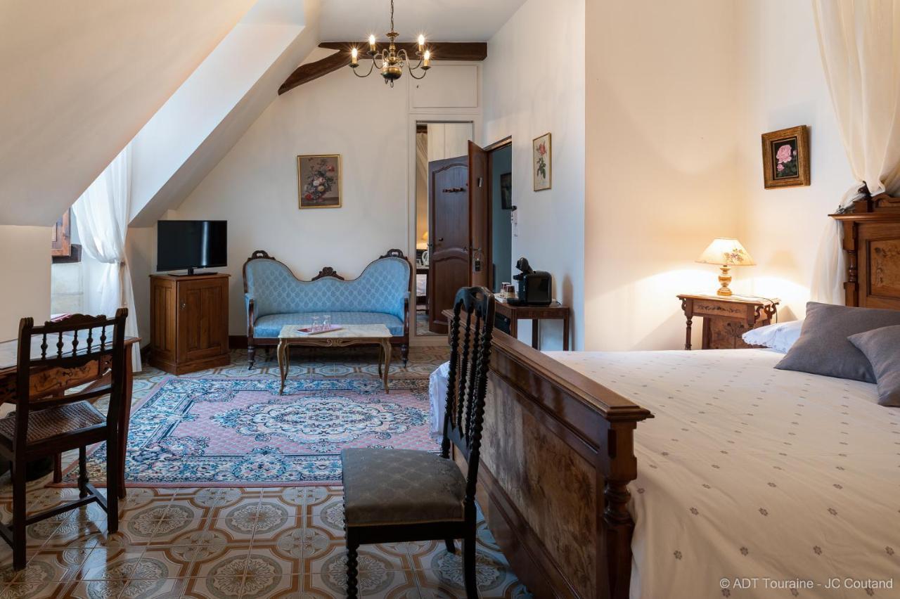 Le Vieux Château De * Hommes